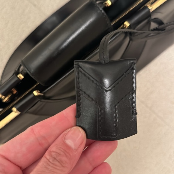 Yves Saint Laurent Blaxk Uptown Handbag - Rare! - Picture 6 of 7